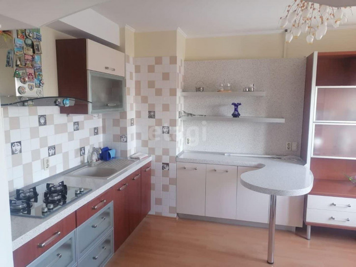 5-комн квартира Строителей, 1