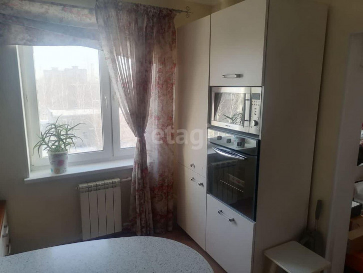 5-комн квартира Строителей, 1