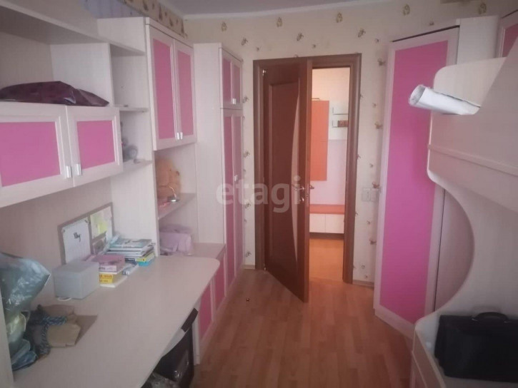 5-комн квартира Строителей, 1