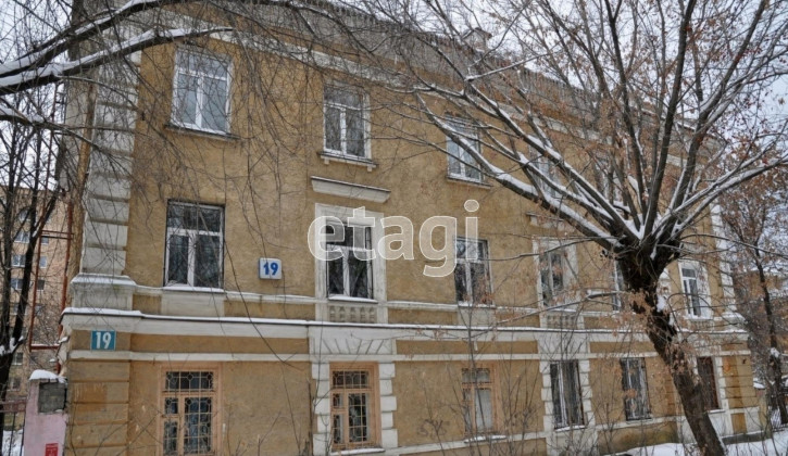 2-комн квартира Старых Большевиков, 19