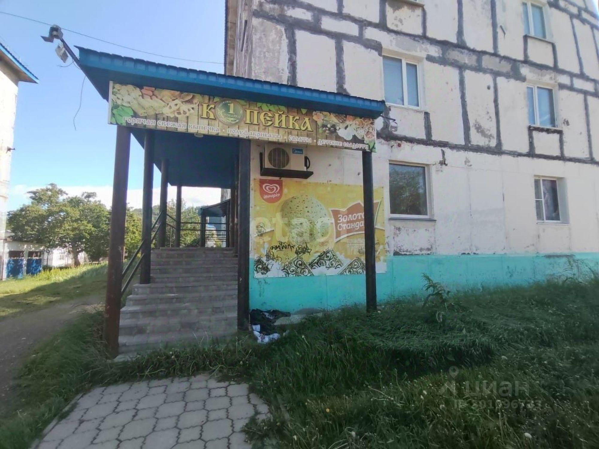 Купить торговое помещение за 5 936 120 рублей на Приморская улица, 1