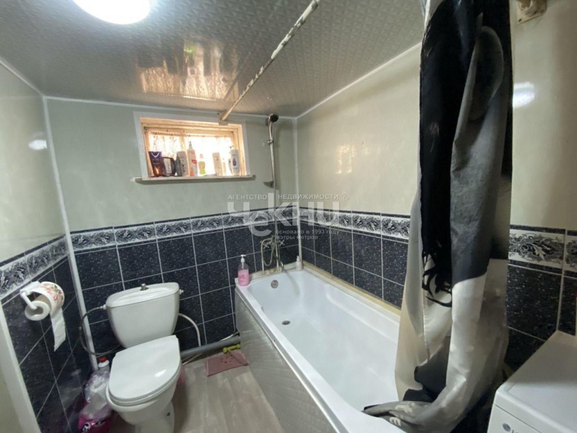 Купить дачу, дом, коттедж за 4 500 000 рублей на Спартака ул, 3