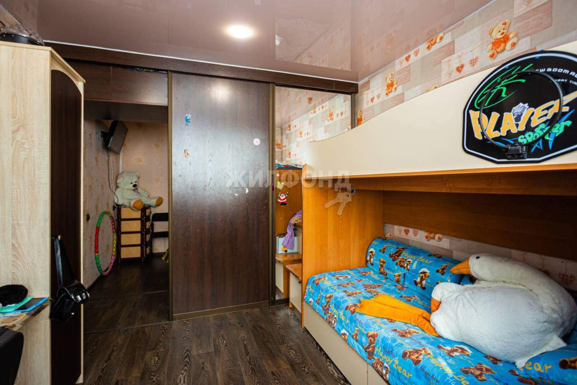 Купить квартиру за 4 550 000 рублей на Новоселов улица, д.41