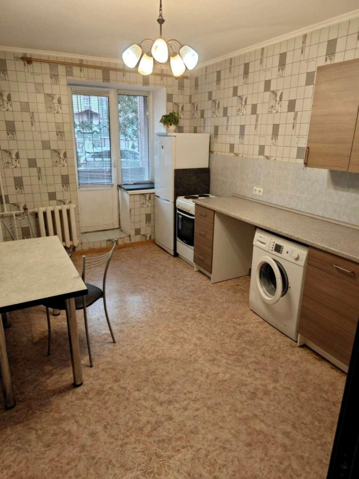 1-комн квартира Дыбенко улица, 36