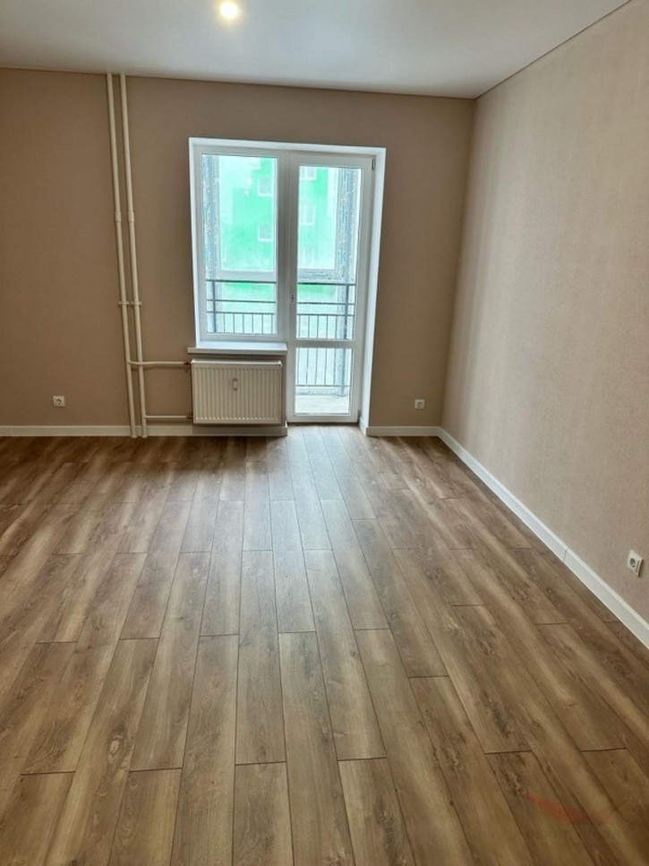 3-комн квартира в новом доме улица Олега Пешкова, 1