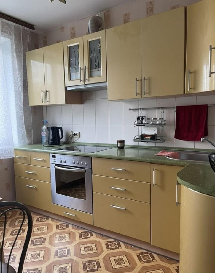 2-комн квартира Георгия Димитрова улица, 112