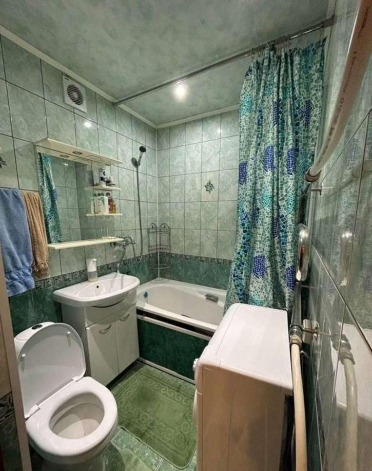 2-комн квартира Свободы улица, 16