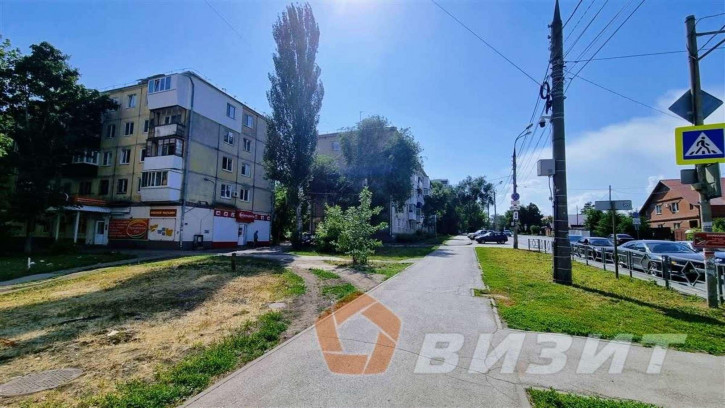 Торговое помещение Мориса Тореза улица, 99