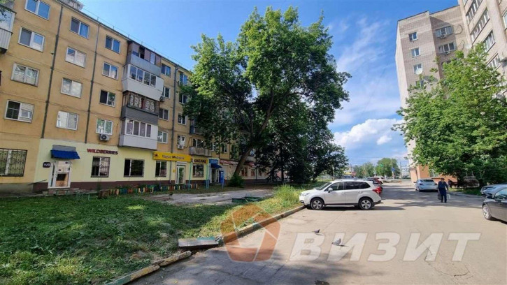 Торговое помещение Мориса Тореза улица, 99