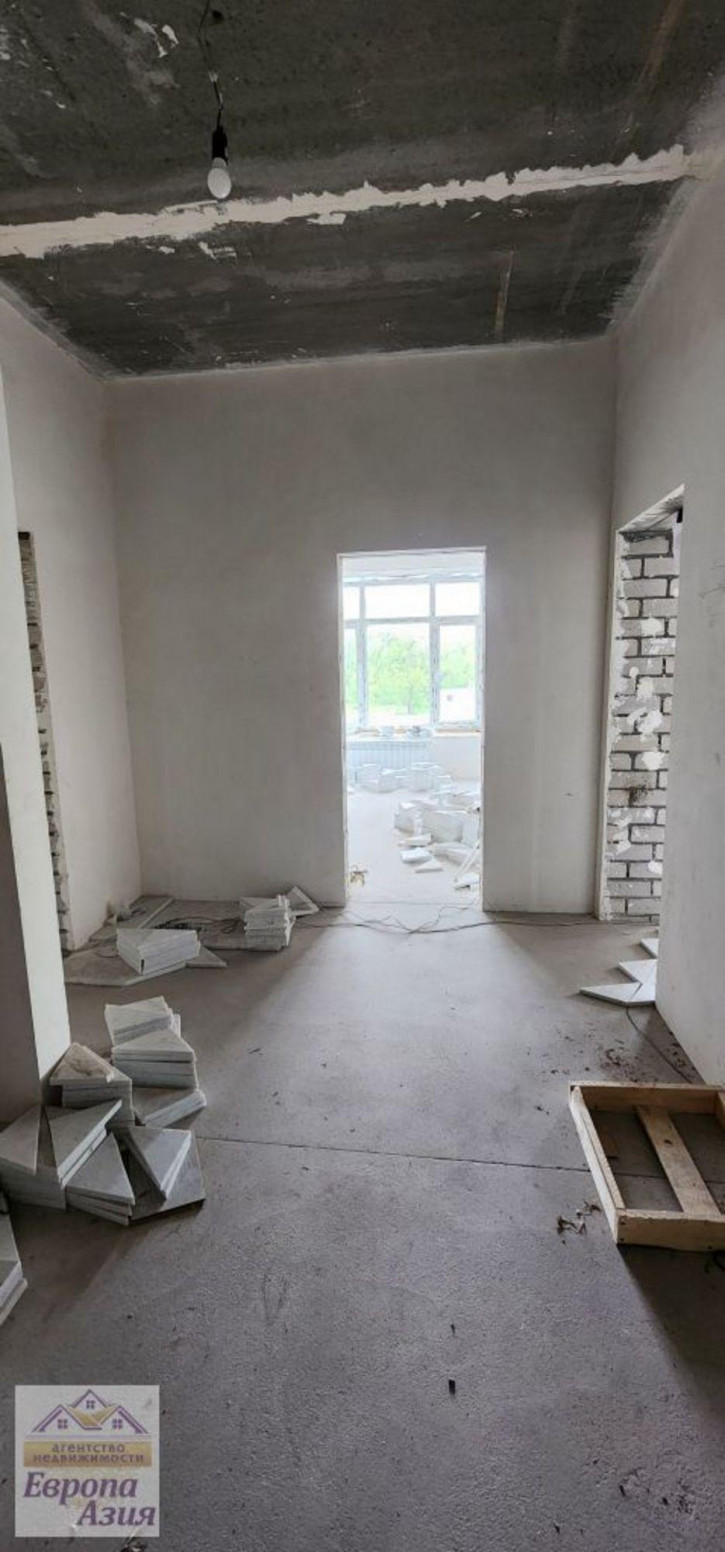 4-комн квартира Нежинское шоссе , 2/2