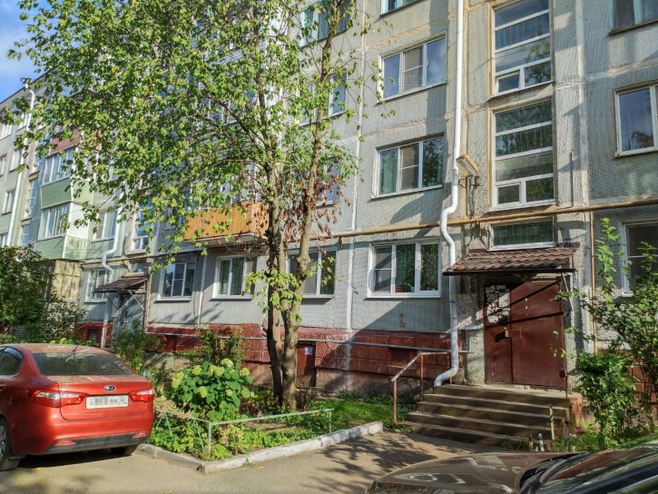 3-комн квартира Дружбы улица