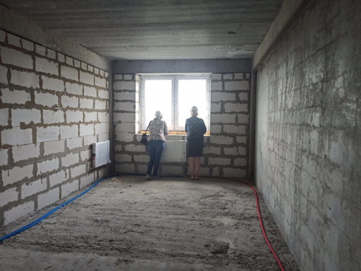 3-комн квартира Пухова улица,56