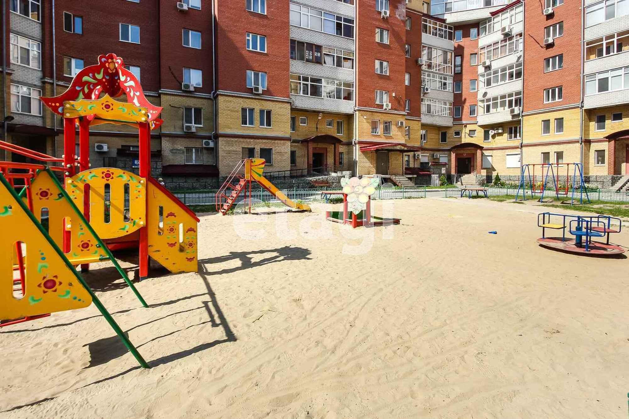 Купить квартиру за 9 900 000 рублей на Сургутская, 11/4