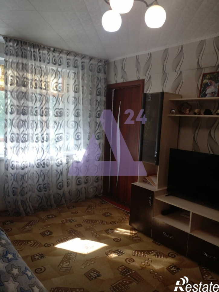 4-комн квартира улица Алтайская, дом 31