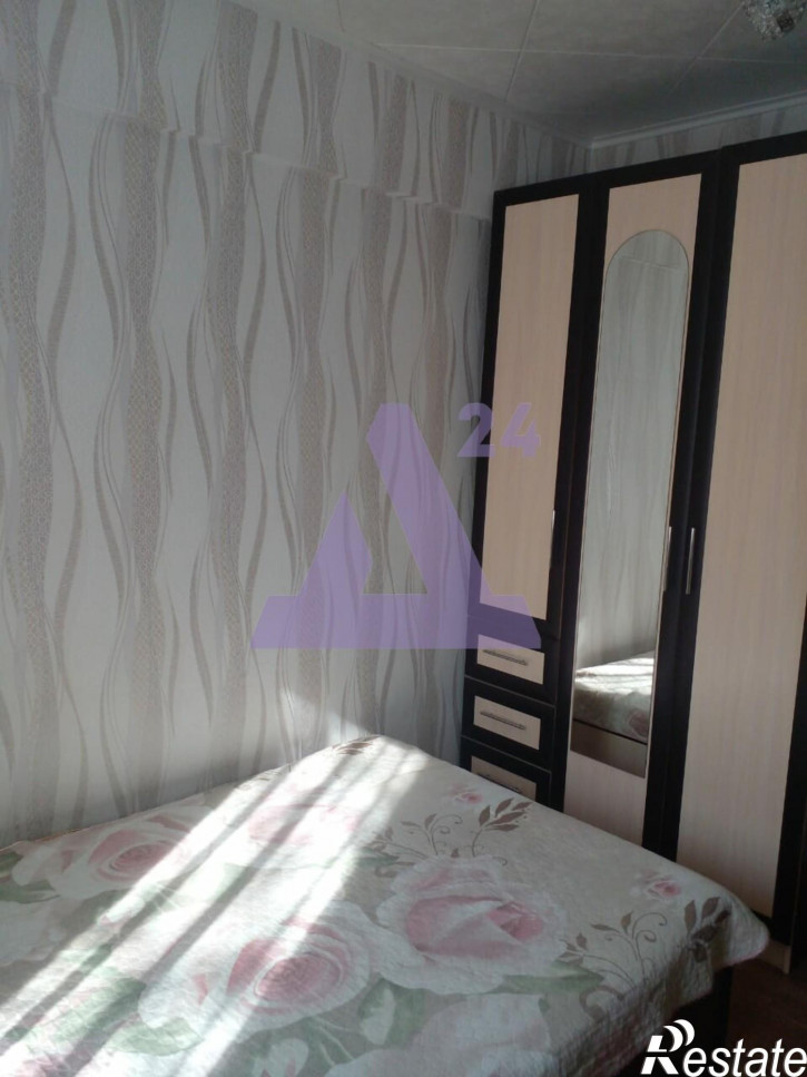 4-комн квартира улица Алтайская, дом 31