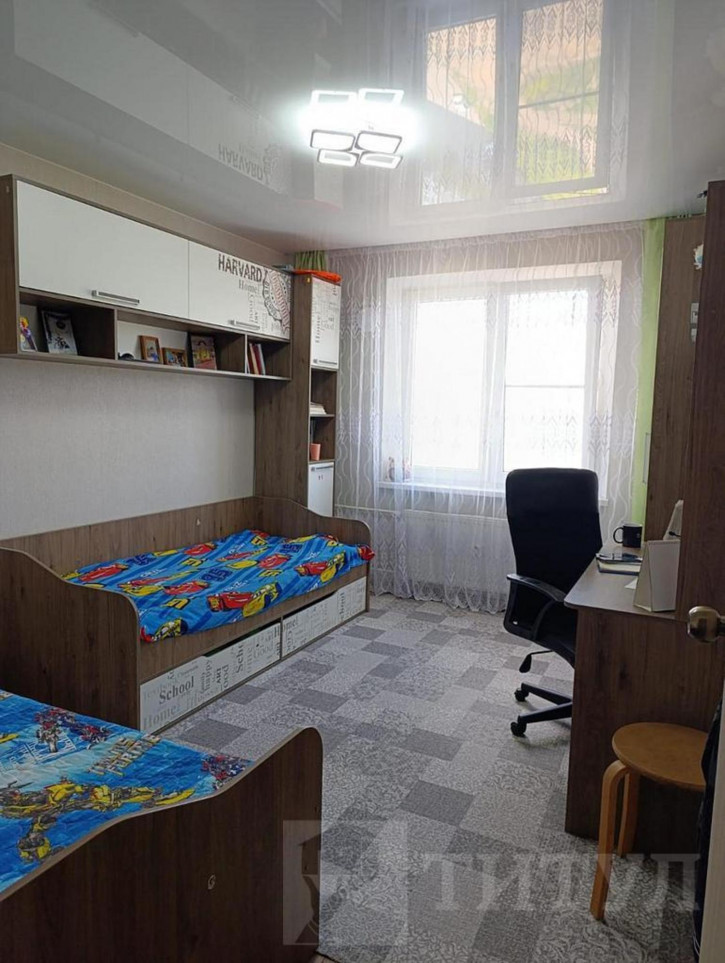 3-комн квартира Суворовский