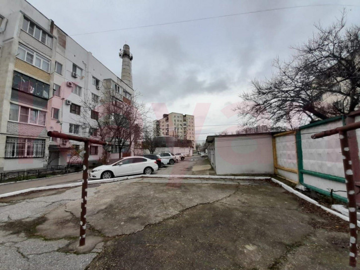 2-комн квартира Куникова ул.