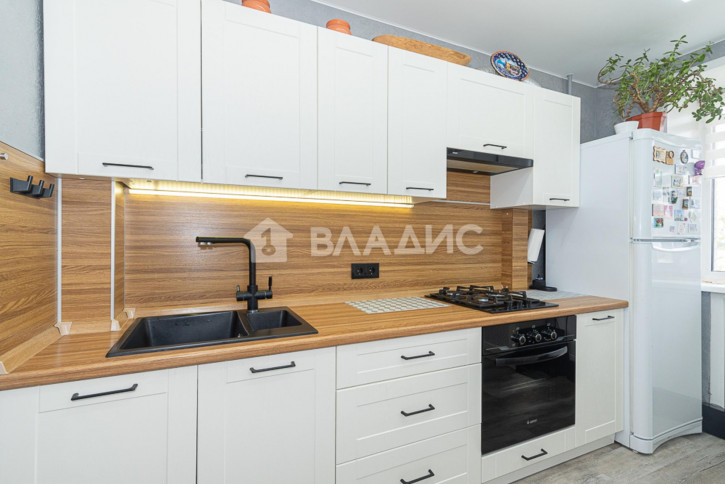 3-комн квартира Ноябрьская улица