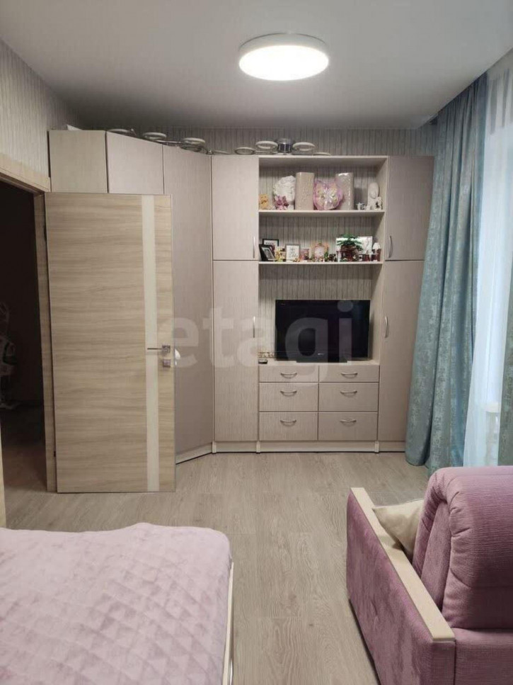 3-комн квартира улица Некрасова, 2