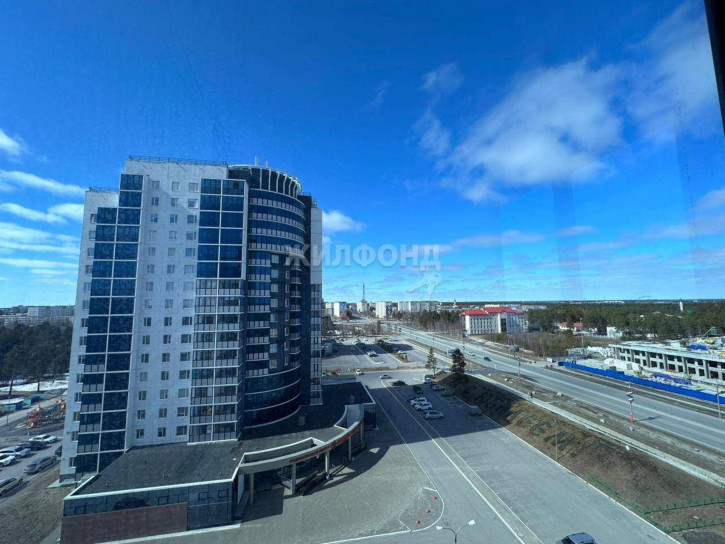 3-комн квартира Дружбы Народов улица, д.40