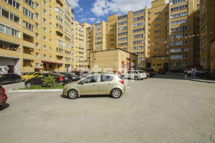 1-комн квартира Максима Горького, 10/1
