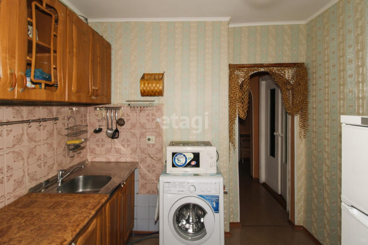 2-комн квартира Авторемонтная, 27