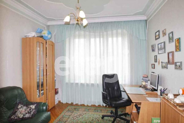 5-комн квартира Новосибирская, 50