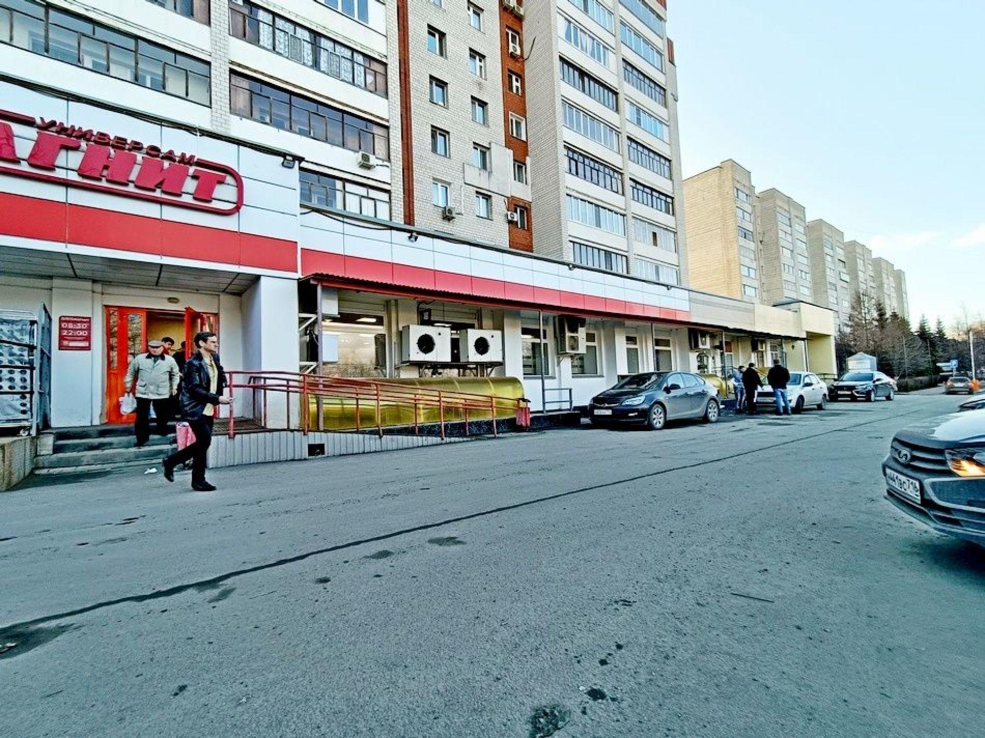 Купить помещение свободного назначения за 17 000 000 рублей на ул Космонавтов, 44