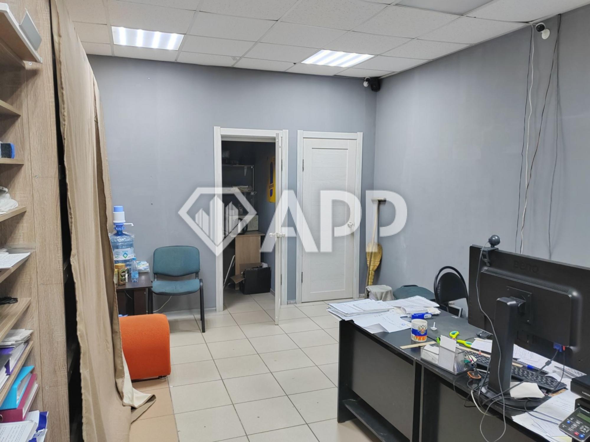 Купить торговое помещение за 16 125 000 рублей на ул Советов, 37