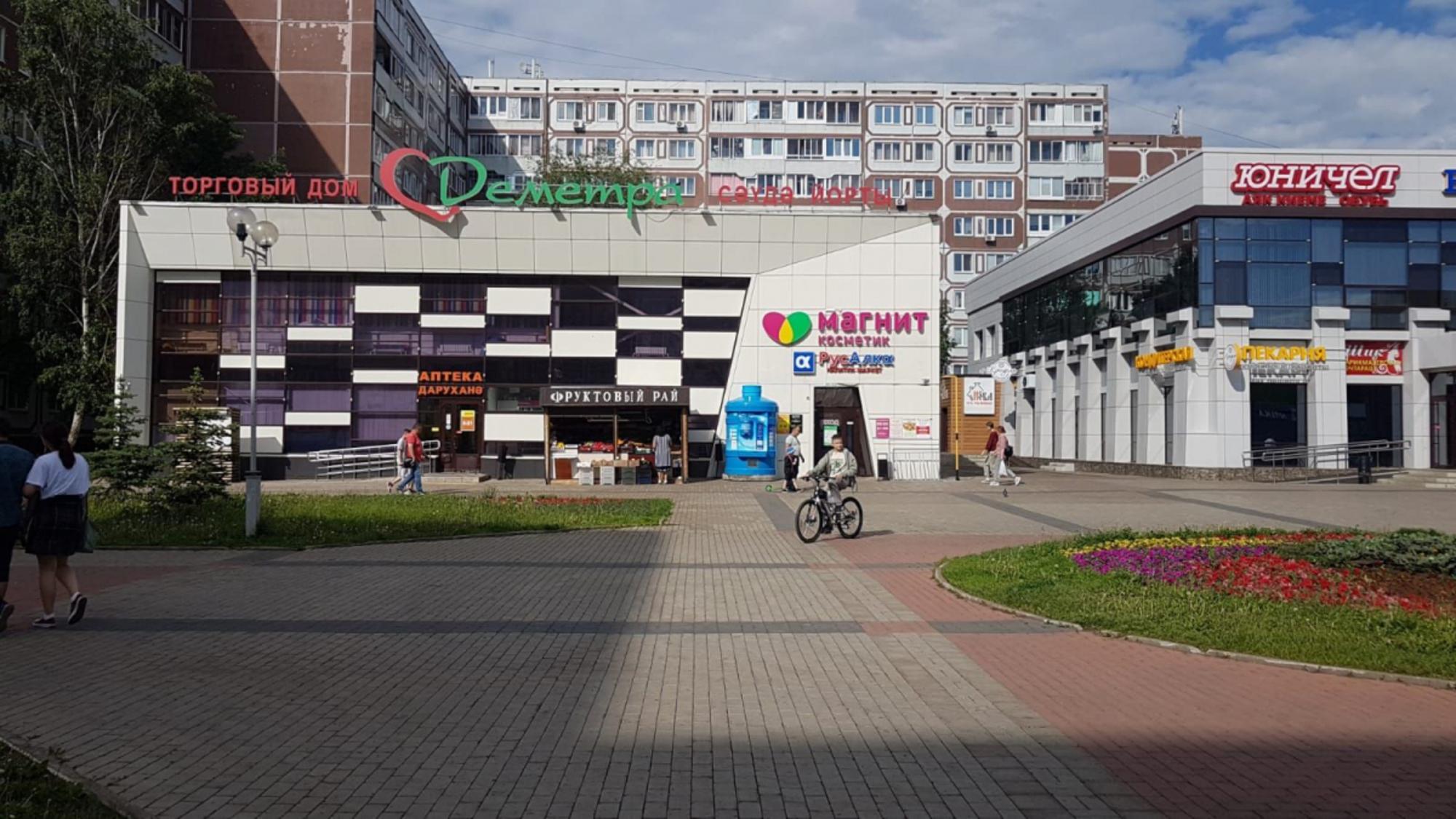 Купить офис, помещение под офис за 100 000 000 рублей на ул Шамиля Усманова, 127А