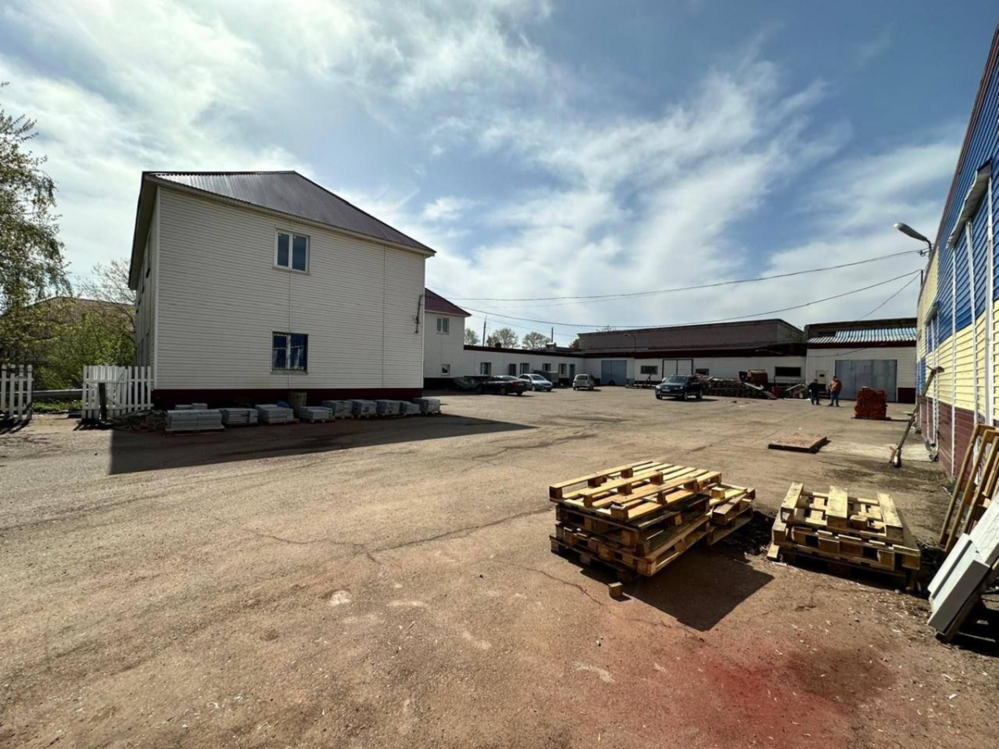 Сдать производственную площадь за 240 000 рублей на Респ Татарстан, г Елабуга, ул Зеленая, д 13