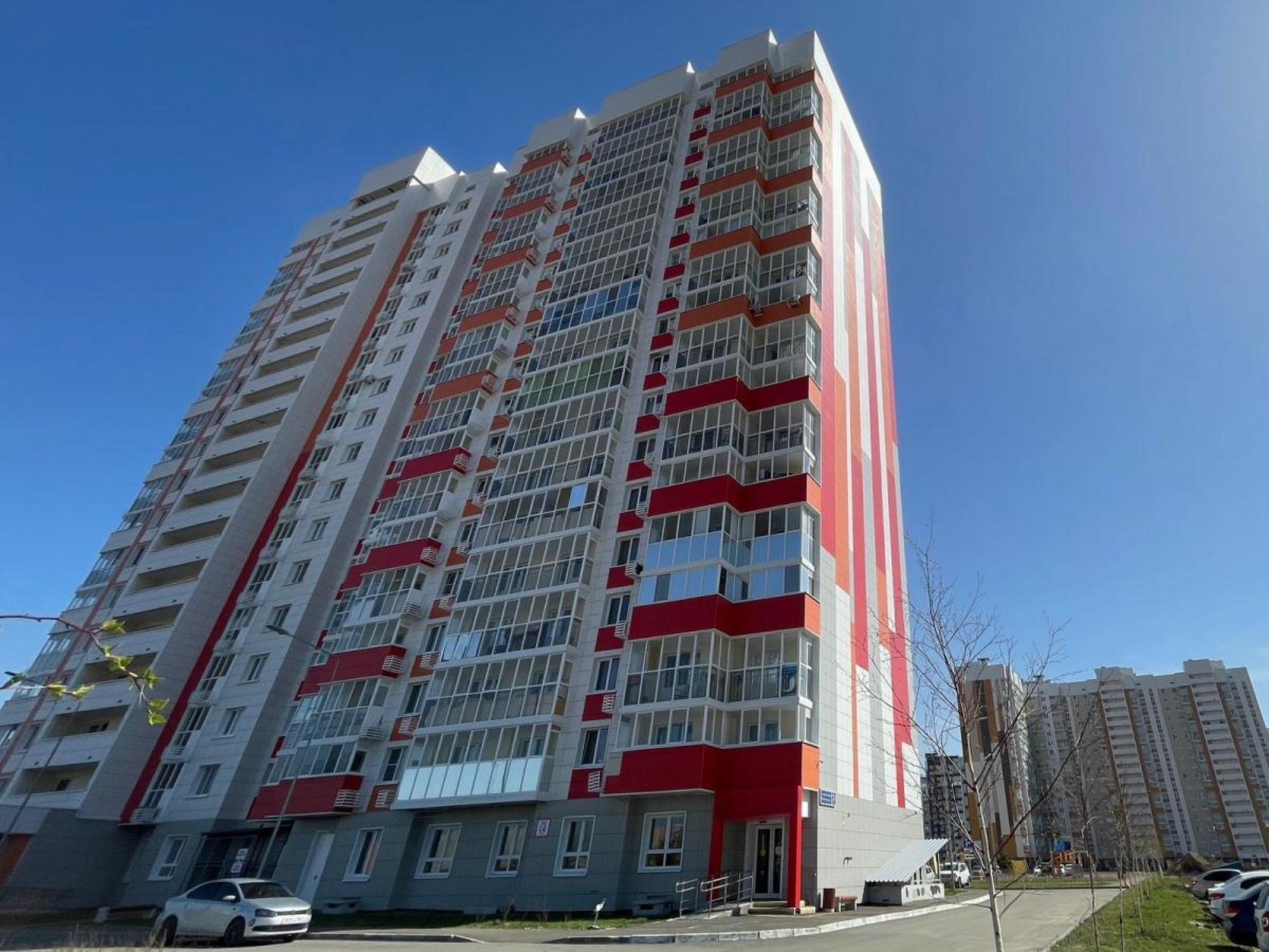 Сдать торговое помещение за 454 600 рублей на ул Мустая Карима, 3