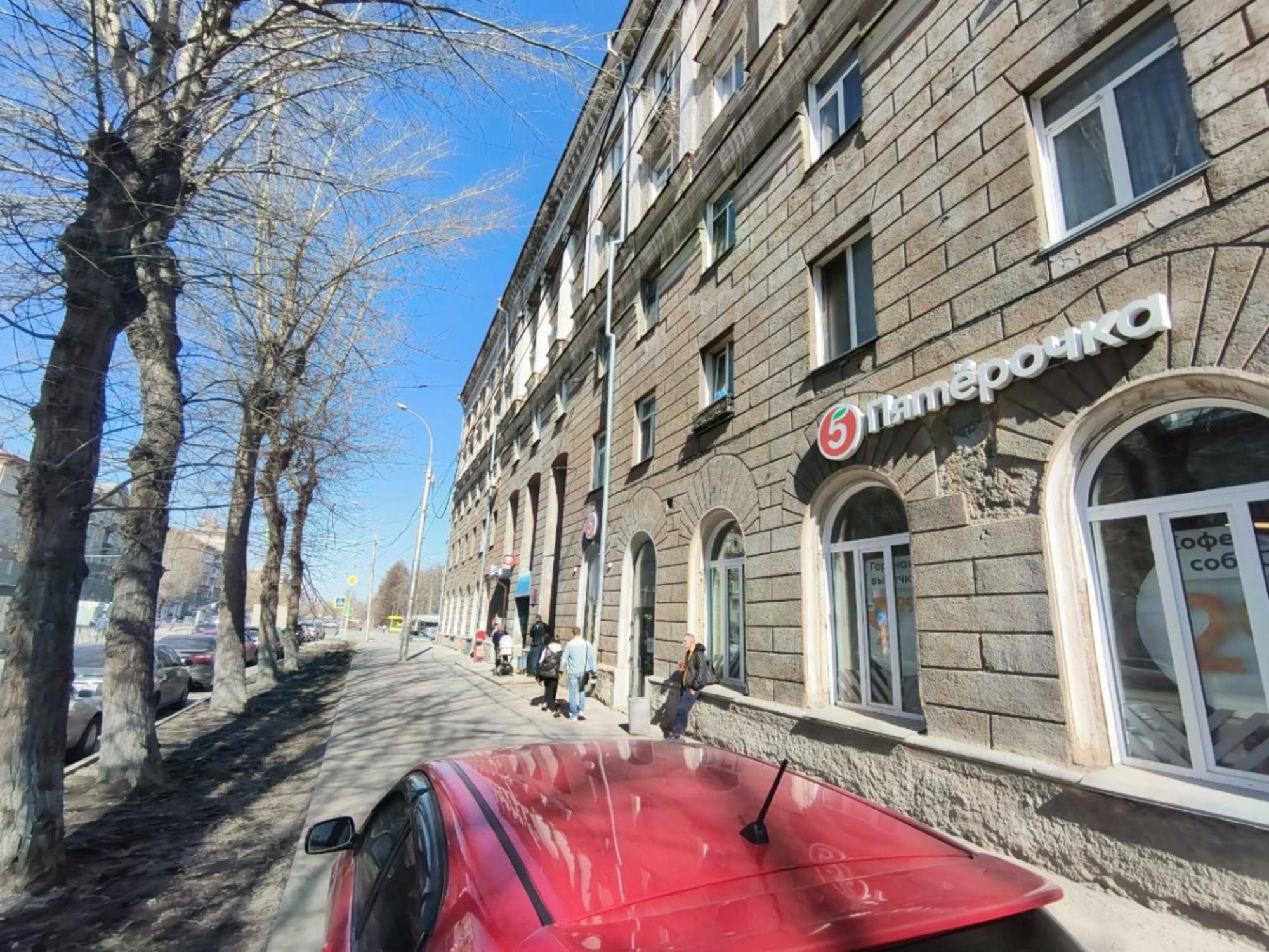 Купить торговое помещение за 69 500 000 рублей на Новосибирская обл., г.Новосибирск, Дзержинского 42