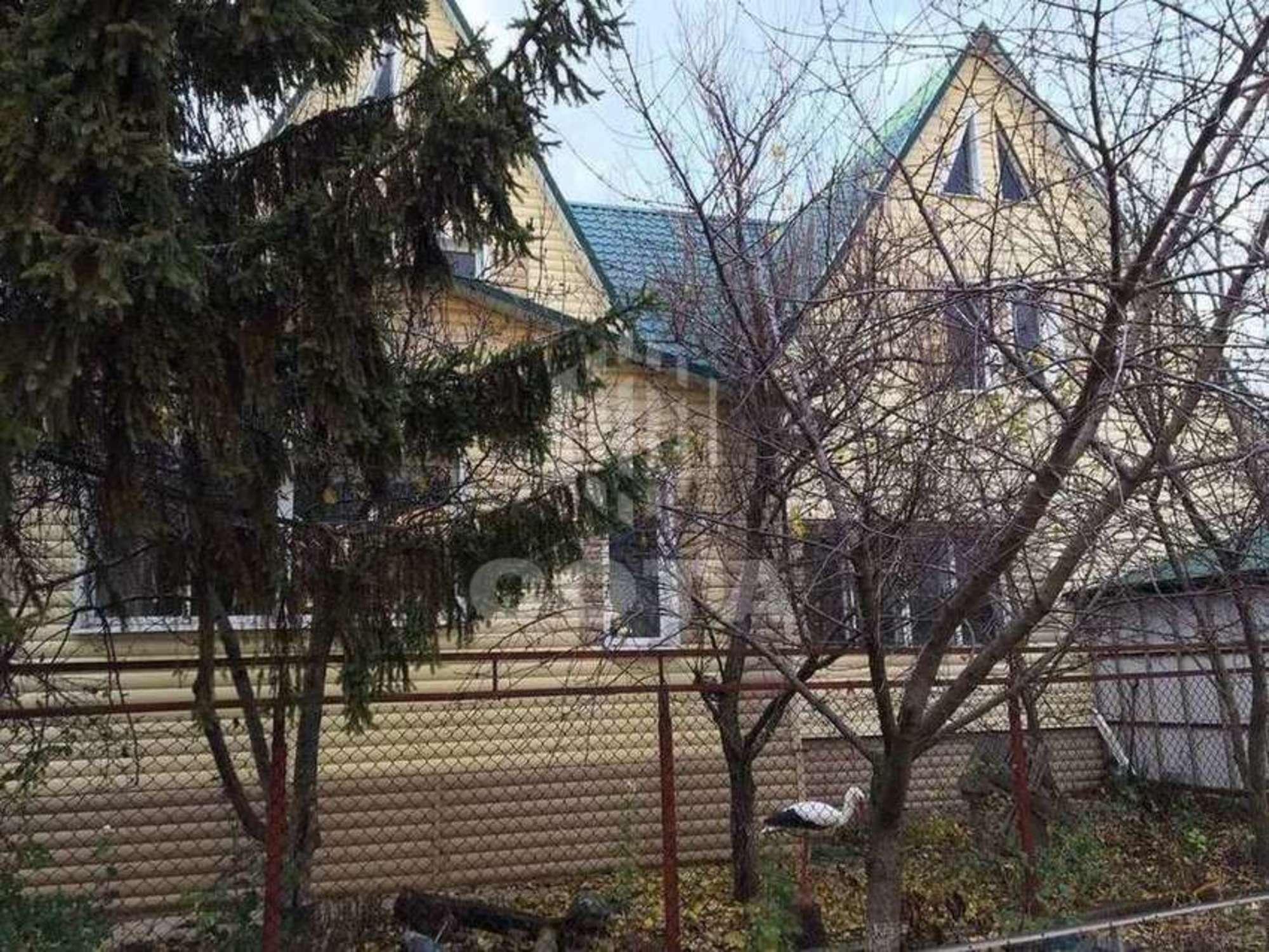 Купить дачу, дом, коттедж за 15 000 000 рублей на Набережная улица, 37