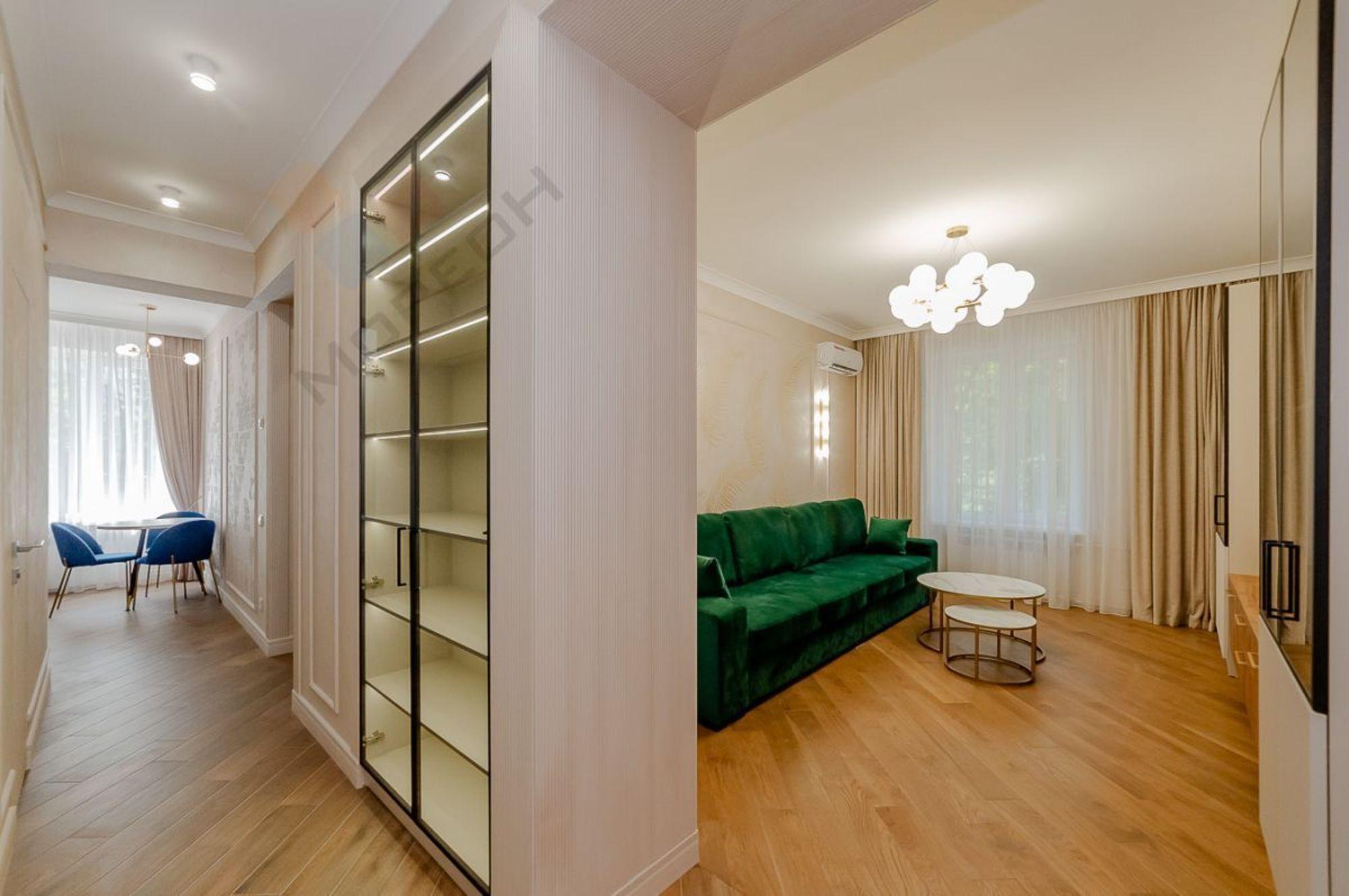 Купить квартиру за 20 100 000 рублей на Красная ул, 204