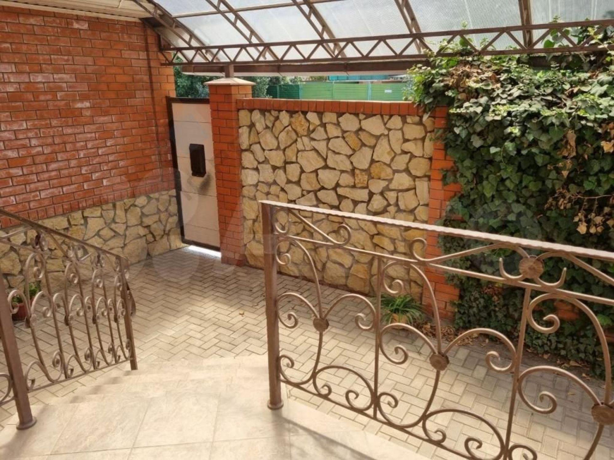 Купить дачу, дом, коттедж за 24 000 000 рублей на Есаульская ул, 31