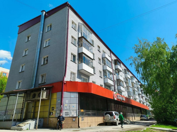 Торговое помещение Новосибирская обл., г.Новосибирск, Кошурникова 13
