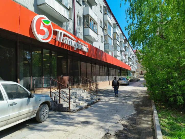 Торговое помещение Новосибирская обл., г.Новосибирск, Кошурникова 13