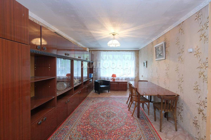 3-комн квартира Челюскинцев улица, д.44
