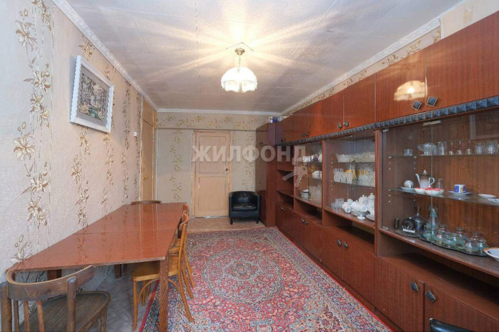 3-комн квартира Челюскинцев улица, д.44