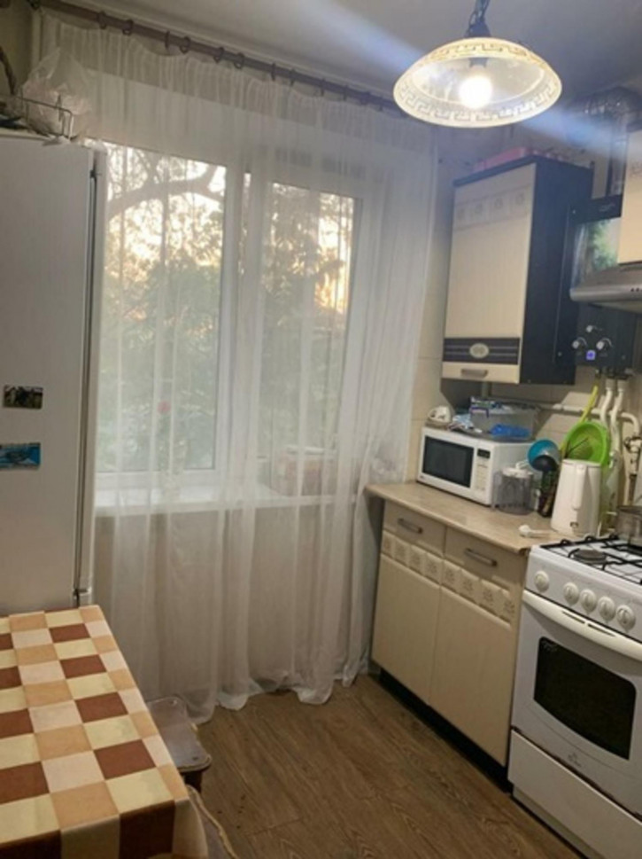 3-комн квартира Луначарского улица, 101