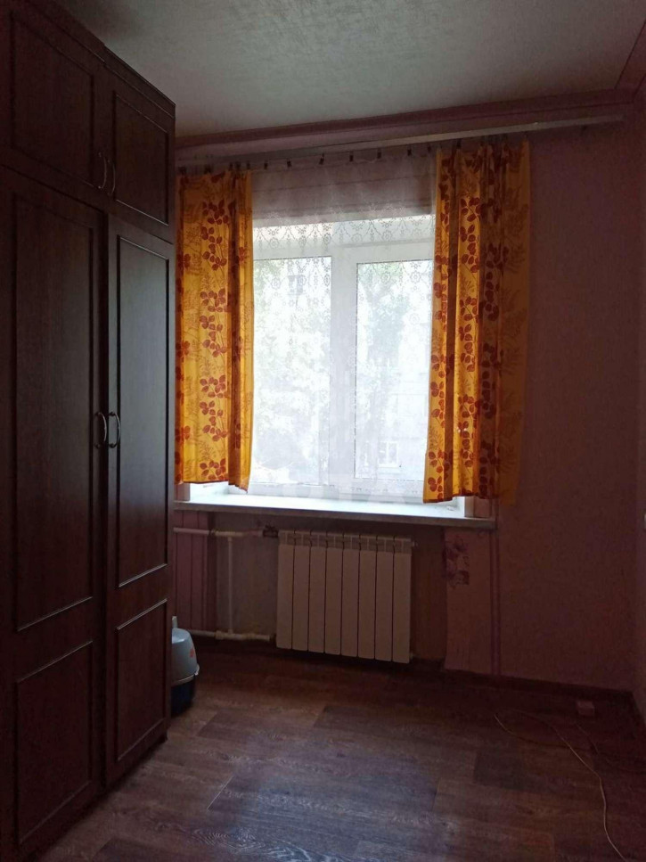 2-комн квартира Домостроителей улица, 45