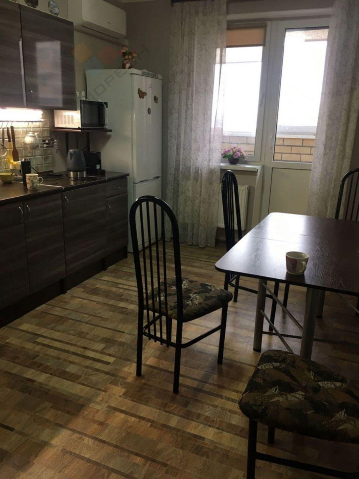 2-комн квартира Сергея Есенина ул, 110к1