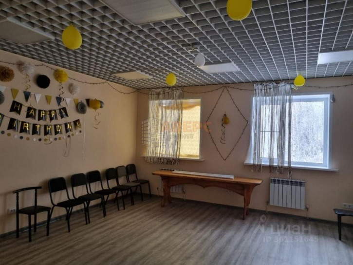 Производственное помещение Азовский немецкий национальный,  с. Азово , ул. Российская, д. 42а