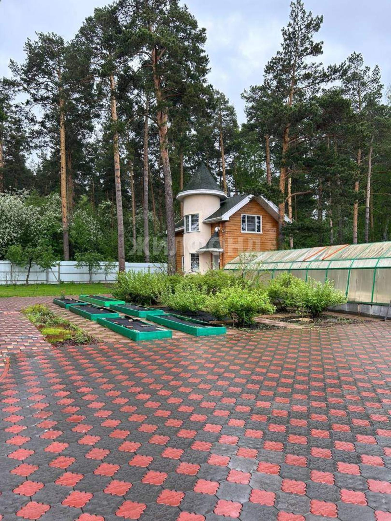 Купить дачу, дом, коттедж за 29 000 000 рублей на Советская улица, д.14а
