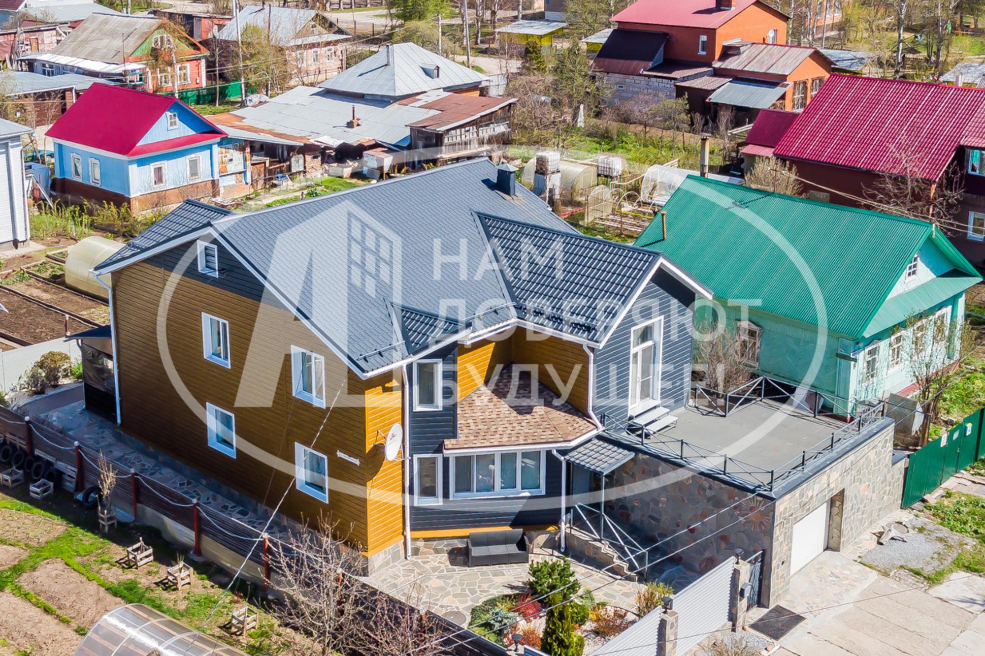 Купить дачу, дом, коттедж за 29 000 000 рублей на Луганская улица, 18