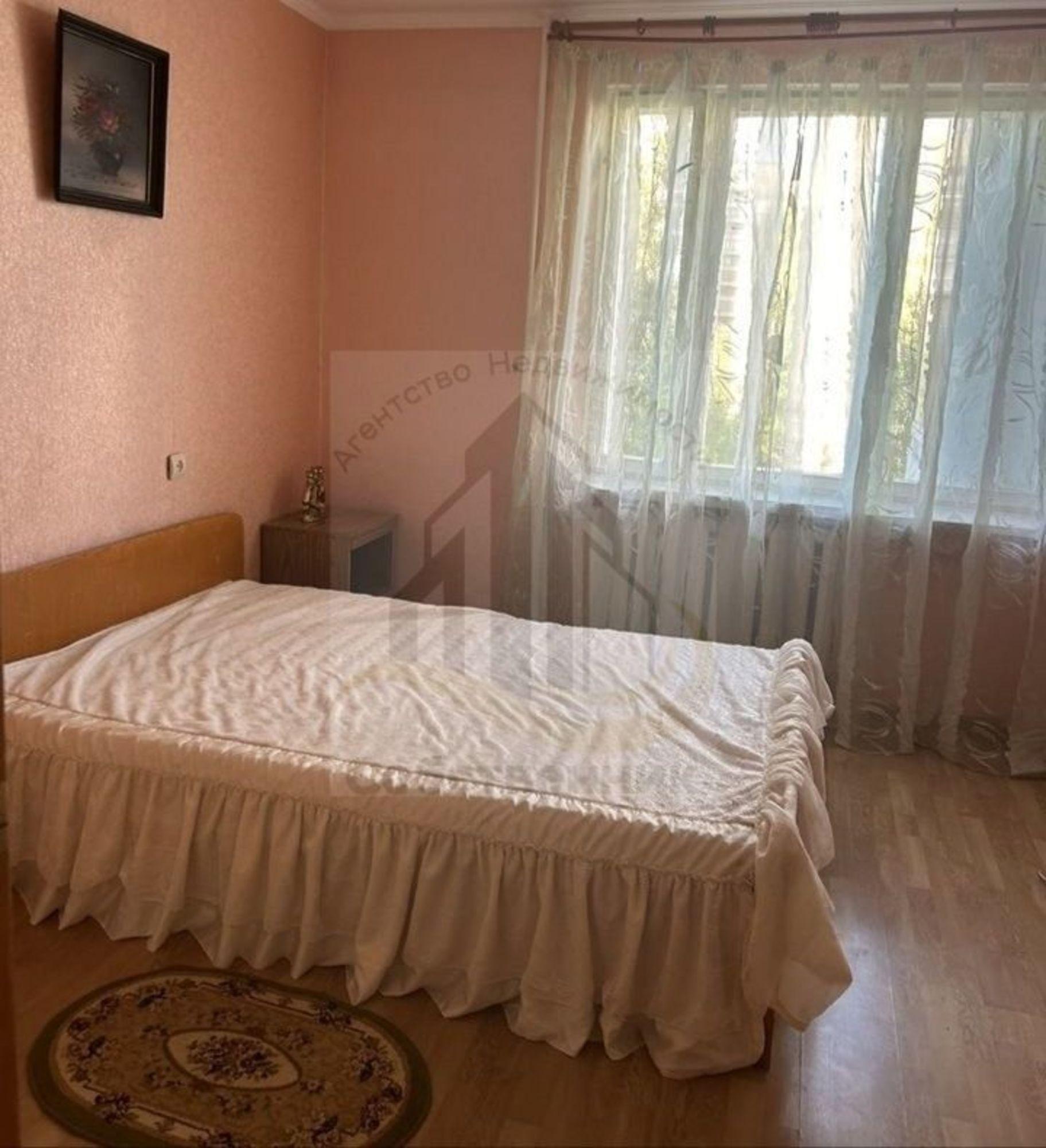 Сдать квартиру за 25 000 рублей на Желябова ул