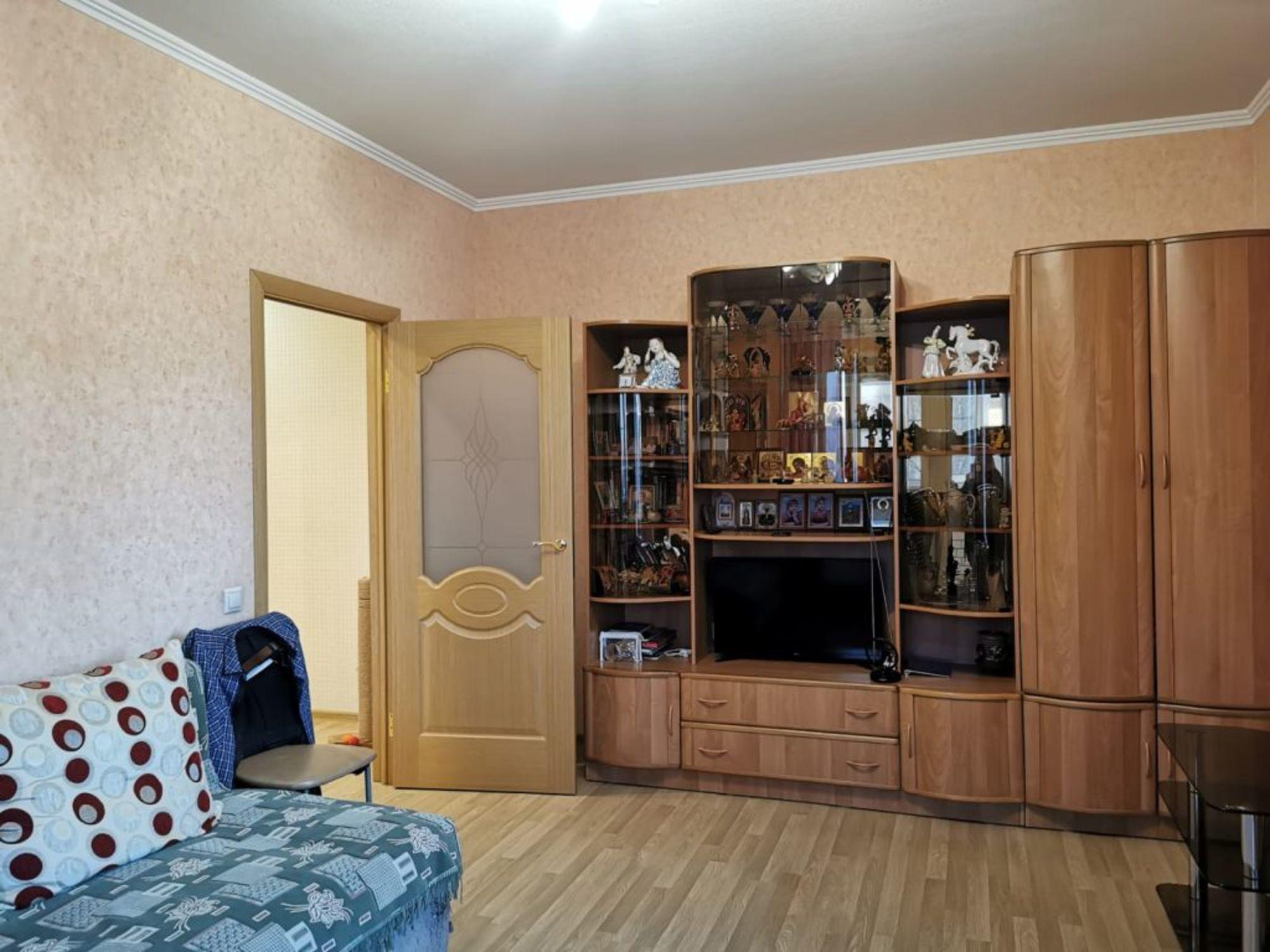 Купить квартиру за 10 500 000 рублей на Склизкова ул, 44