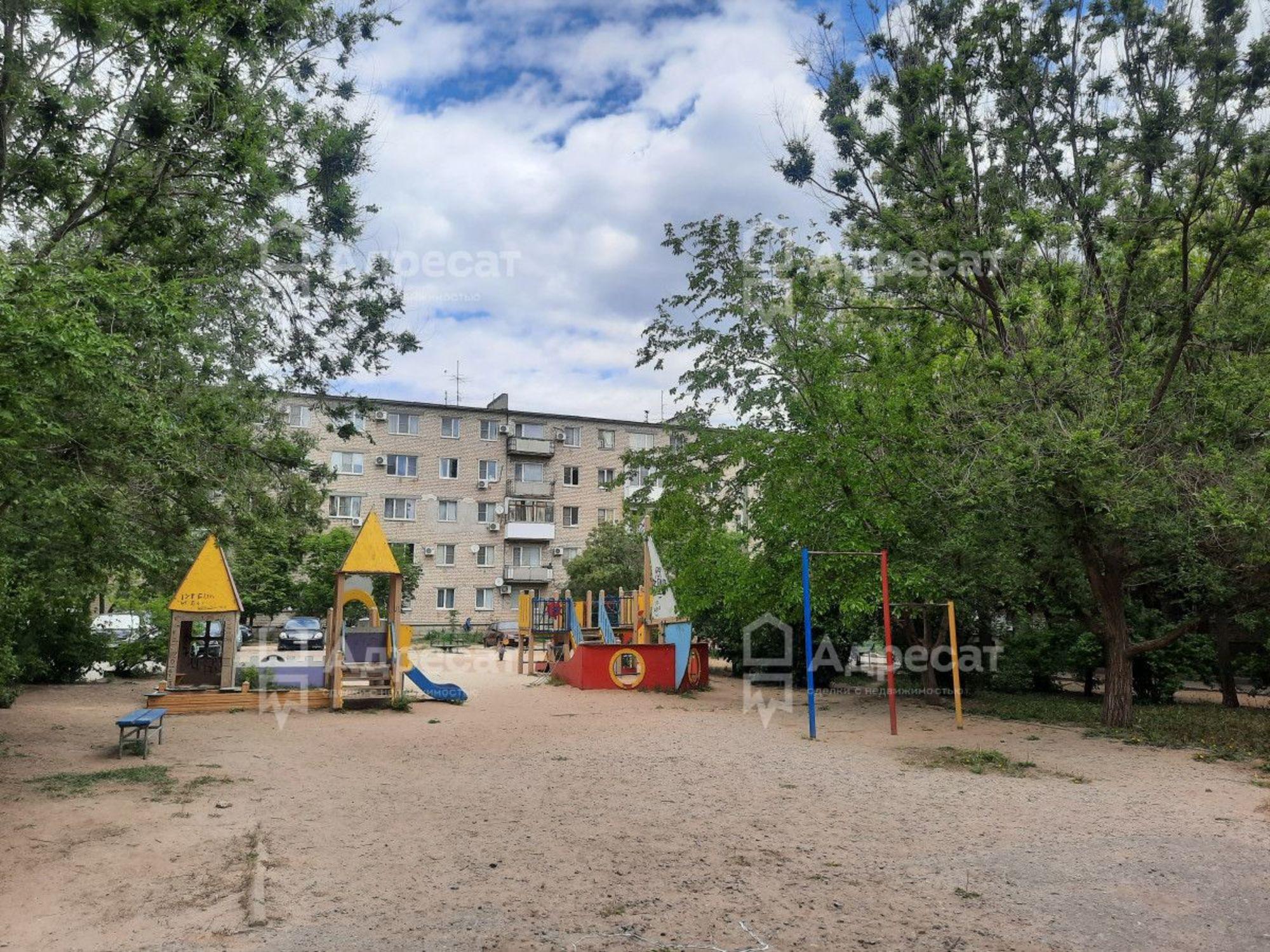 Купить квартиру за 2 200 000 рублей на ул. Военный городок,  д.2