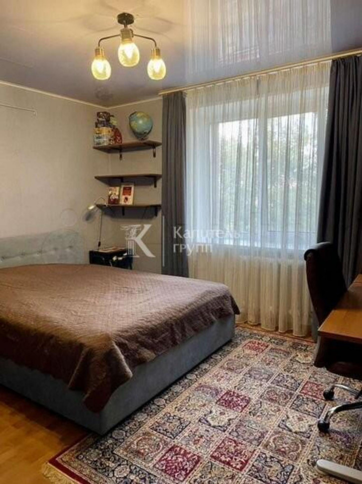 5-комн квартира ул Елизарова, 6